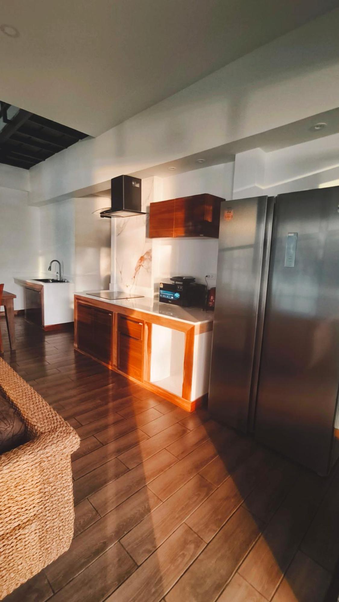 2-Bedroom Beach Front Chaloklum Bagian luar foto