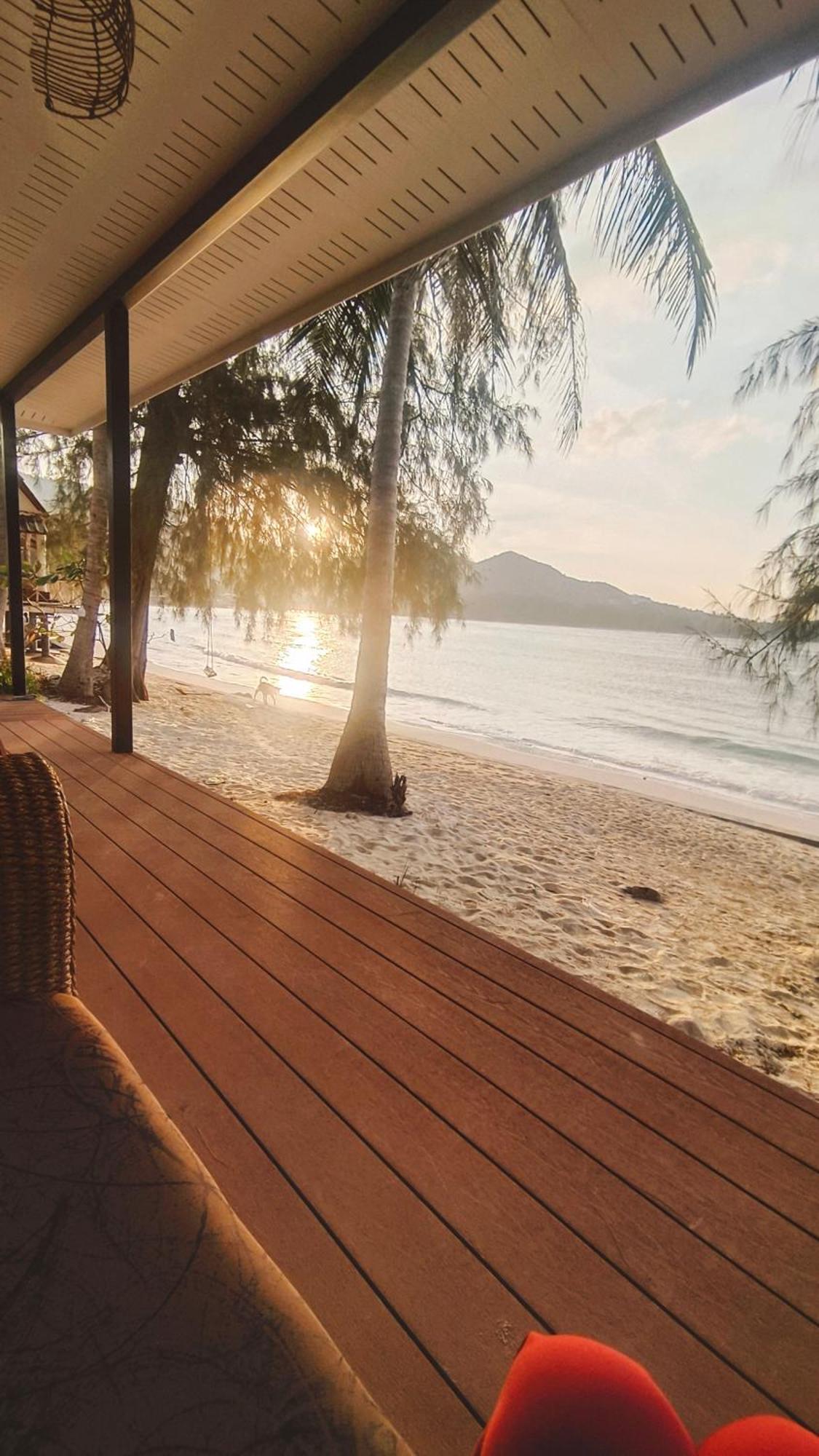 2-Bedroom Beach Front Chaloklum Bagian luar foto